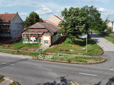 Eladó utcai bejáratú üzlethelység - 6913 Csanádpalota