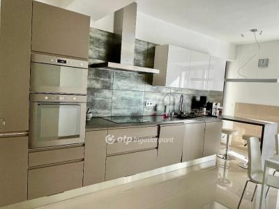 Eladó családi ház - 7624 Pécs