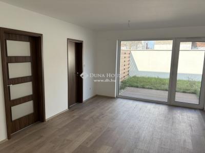 Eladó lakás - 2500 Esztergom