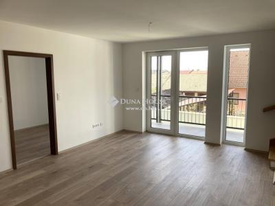 Eladó lakás - 2500 Esztergom