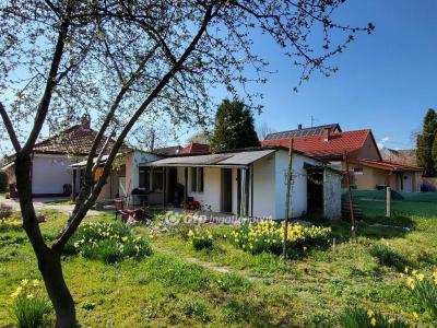 Eladó családi ház - 8600 Siófok