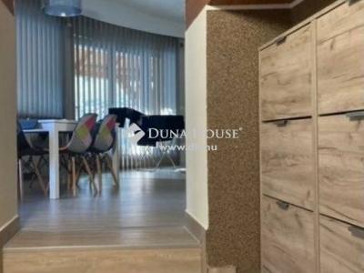 Eladó családi ház - 7635 Pécs, Középdeindoli út