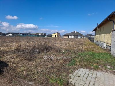 Eladó lakóövezeti telek - 2458 Kulcs