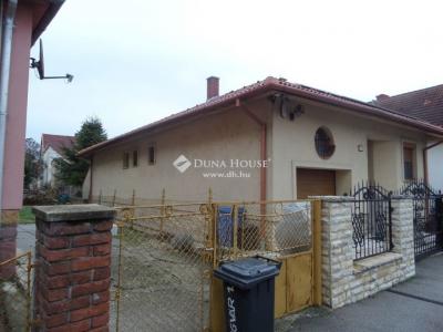 Eladó családi ház - 7623 Pécs