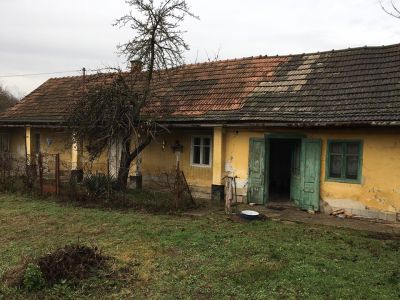 Eladó családi ház Kisapostag