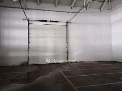 Eladó műhely Eger