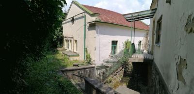 Eladó műhely Eger