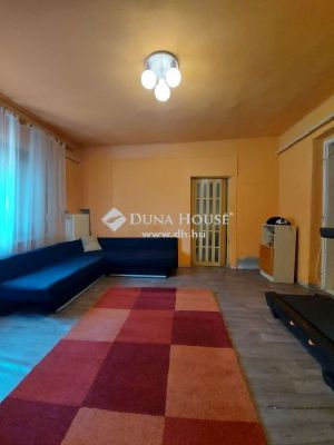 Eladó családi ház Szolnok