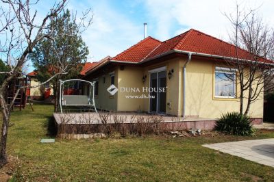 Eladó családi ház Gödöllő
