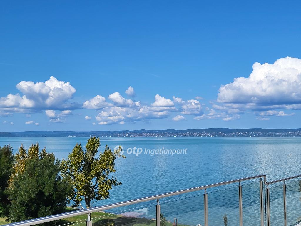 Eladó nyaraló Siófok