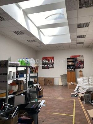 Kiadó irodahelység irodaházban Budapest