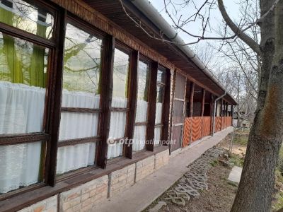 Eladó általános mezőgazdasági ingatlan Úri