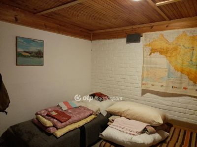 Eladó általános mezőgazdasági ingatlan Úri