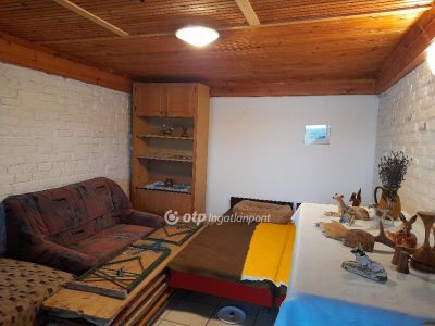 Eladó általános mezőgazdasági ingatlan Úri