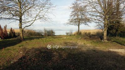Eladó nyaraló Balatonfenyves