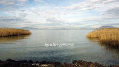 Eladó nyaraló Balatonfenyves