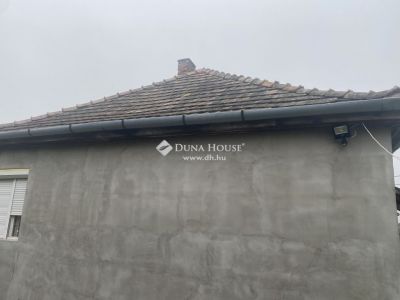 Eladó családi ház Mohora