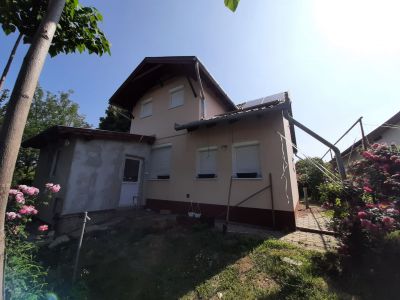 Eladó ház Csongrád