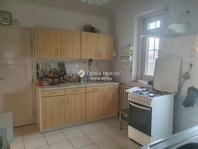 Eladó családi ház Kecskemét