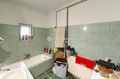 Eladó családi ház Kecskemét