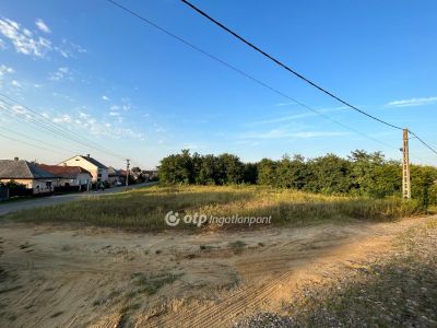 Eladó lakóövezeti telek Nyíradony