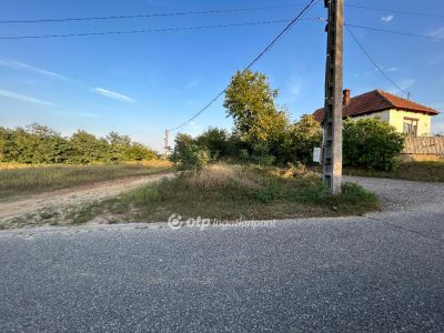 Eladó lakóövezeti telek Nyíradony