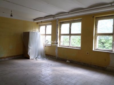 Eladó egyéb ipari ingatlan Kecskemét