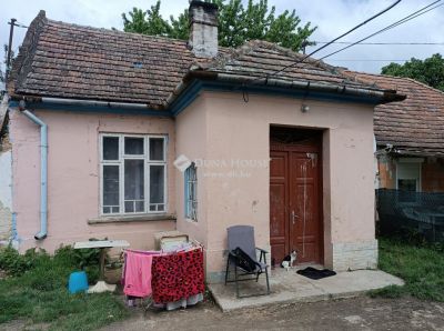 Eladó családi ház Lovászpatona