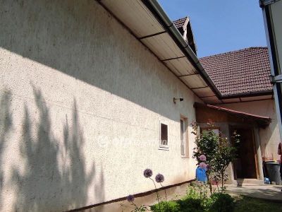 Eladó családi ház Ecséd