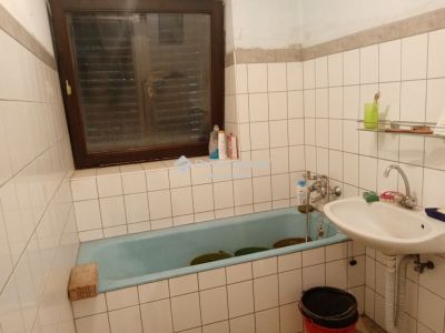 Eladó műhely Tóalmás