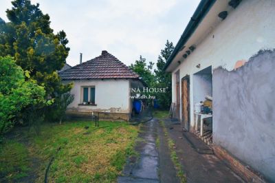 Eladó családi ház Nyáregyháza