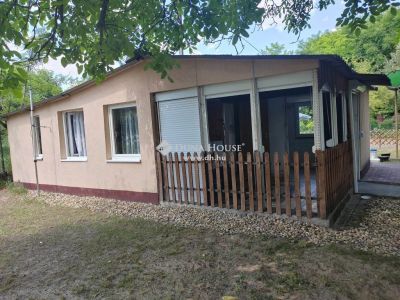 Eladó üdülőövezeti telek Dunaharaszti