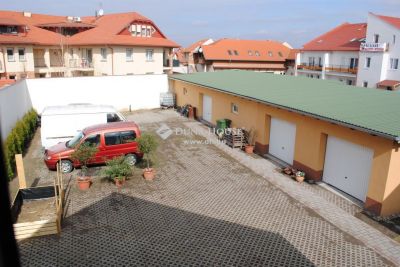 Eladó lakás Veresegyház