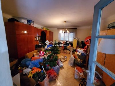 Eladó családi ház Perkáta