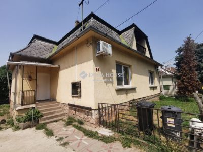 Eladó családi ház Tata