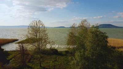 Eladó nyaraló Balatonfenyves