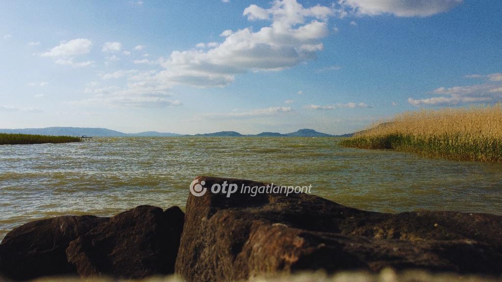 Eladó nyaraló Balatonfenyves