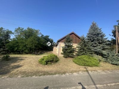 Eladó étterem, vendéglő Lakitelek