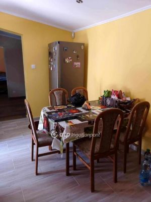 Eladó családi ház Érd