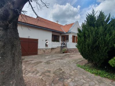 Eladó családi ház Cserkút