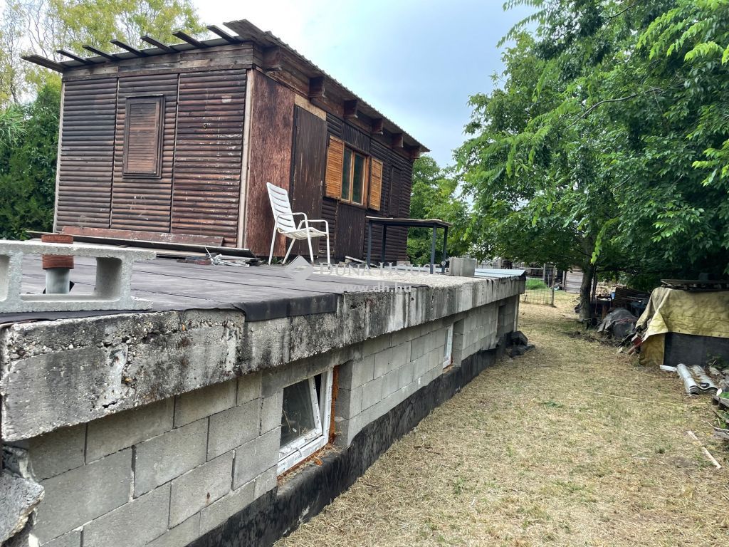 Eladó külterületi telek Szigetszentmiklós