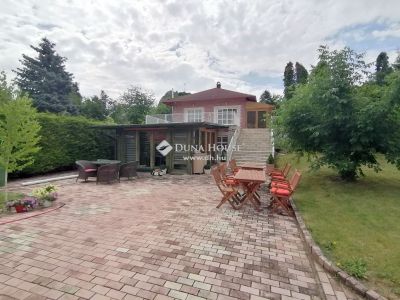Eladó családi ház Budaörs