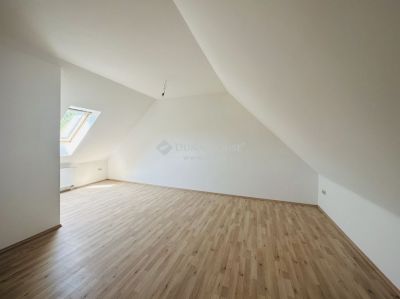 Eladó lakás Gödöllő