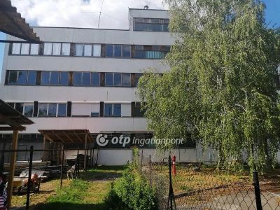 Eladó egyéb iroda Szekszárd