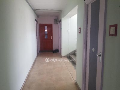 Eladó egyéb iroda Szekszárd