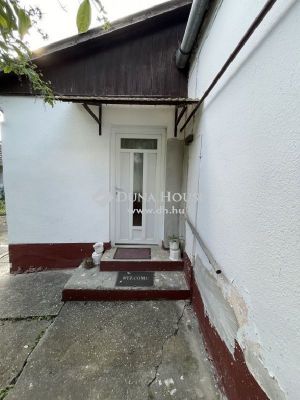 Eladó családi ház Szeged