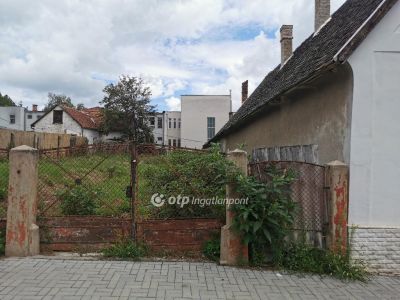 Eladó lakóövezeti telek Bonyhád
