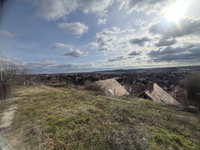 Eladó lakóövezeti telek Budaörs