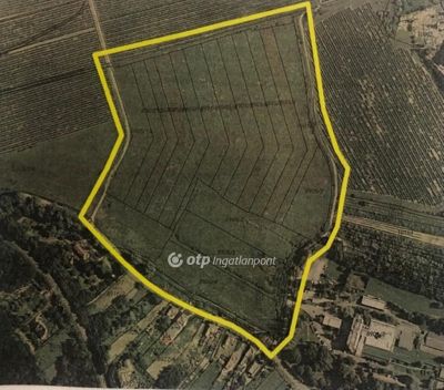 Eladó lakóövezeti telek Sopron