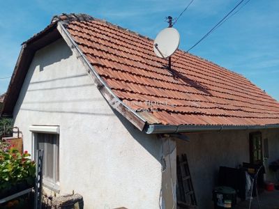 Eladó családi ház Pécel